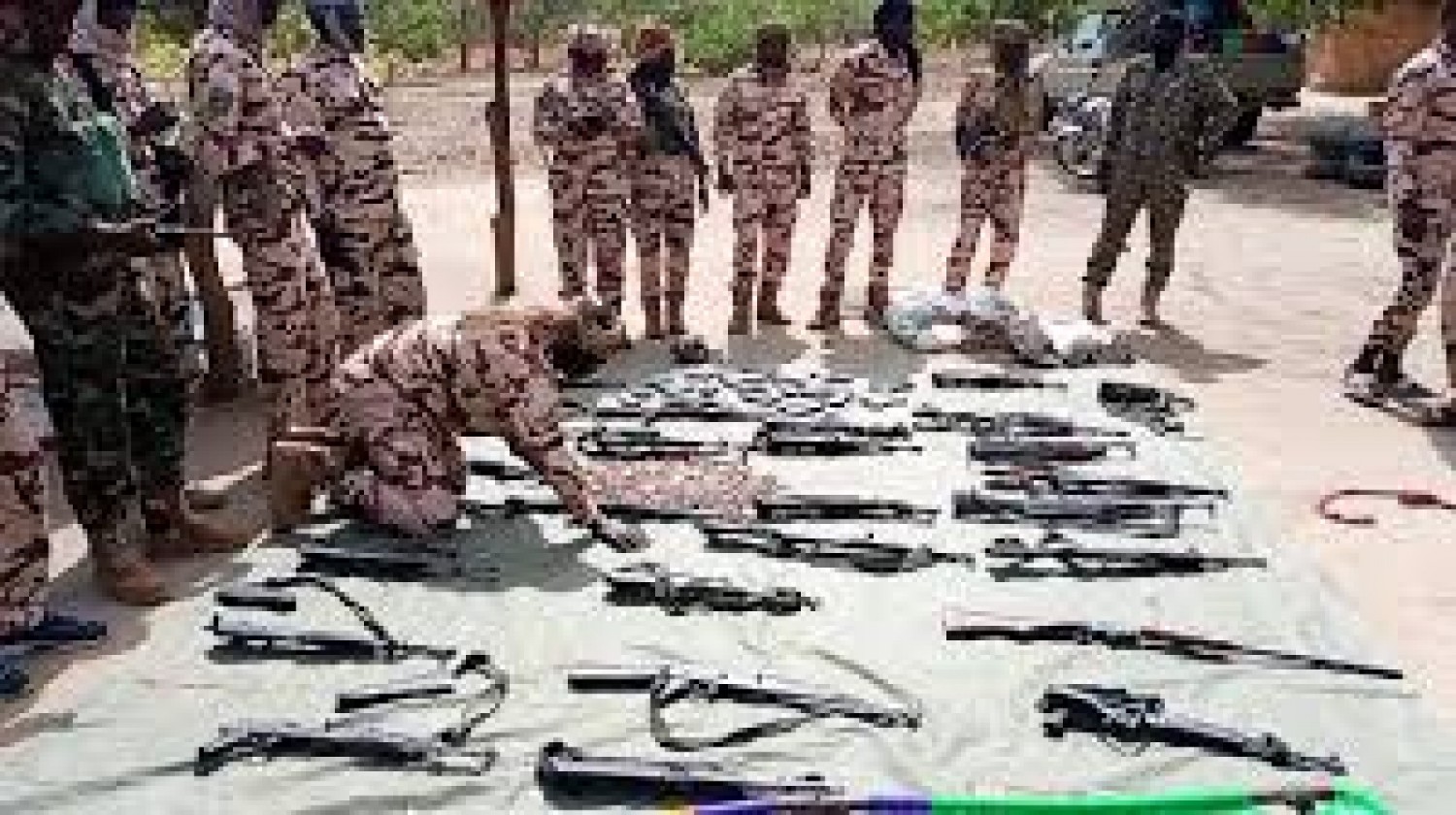 Tchad–RCA : Coup de filet contre le trafic d'armes, une trentaine d'AK-47 saisis