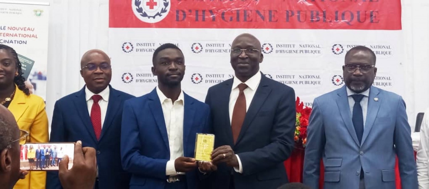 Côte d'Ivoire : Santé publique, l'INHP lance un nouveau carnet international de vaccination hautement sécurisé