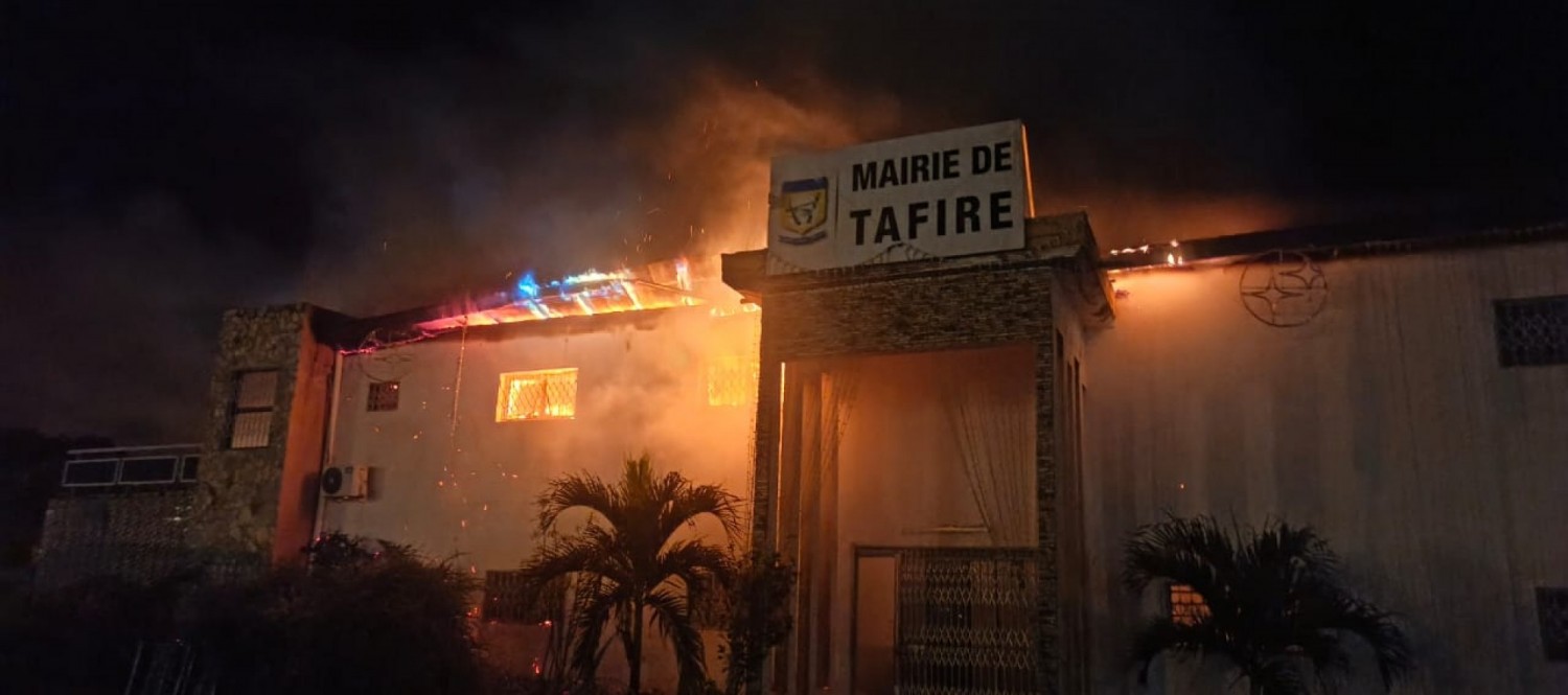 Côte d'Ivoire : Incendie à la mairie de Tafiré, entre désolation et tristesse, la résilience s'organise pour sauver le service public en urgence