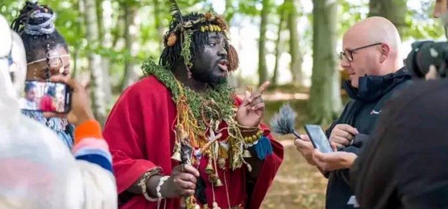 Ghana :  Le Royaume-Uni expulse Kofi Offeh, le roi autoproclamé du « Royaume de Kubala » vers Accra