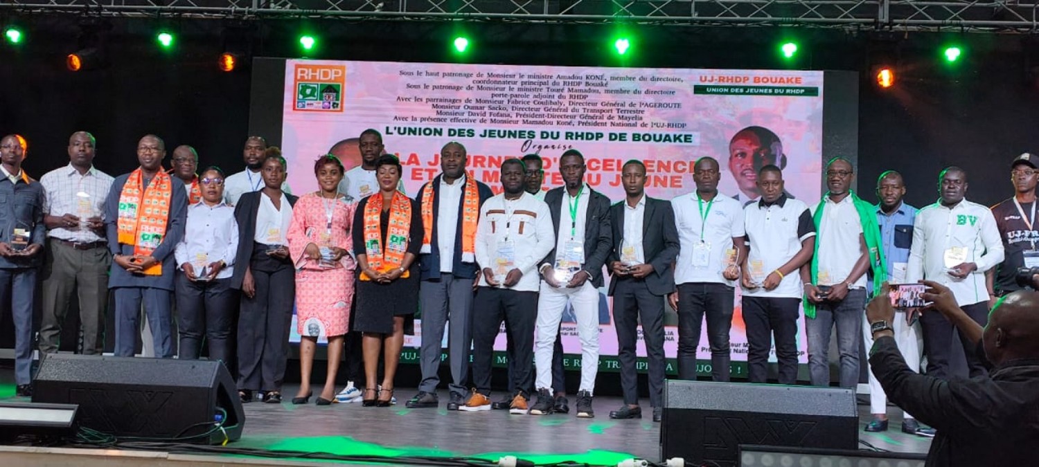Côte d'Ivoire : Bouaké, une cinquantaine de jeunes militants du RHDP distingués pour leur engagement