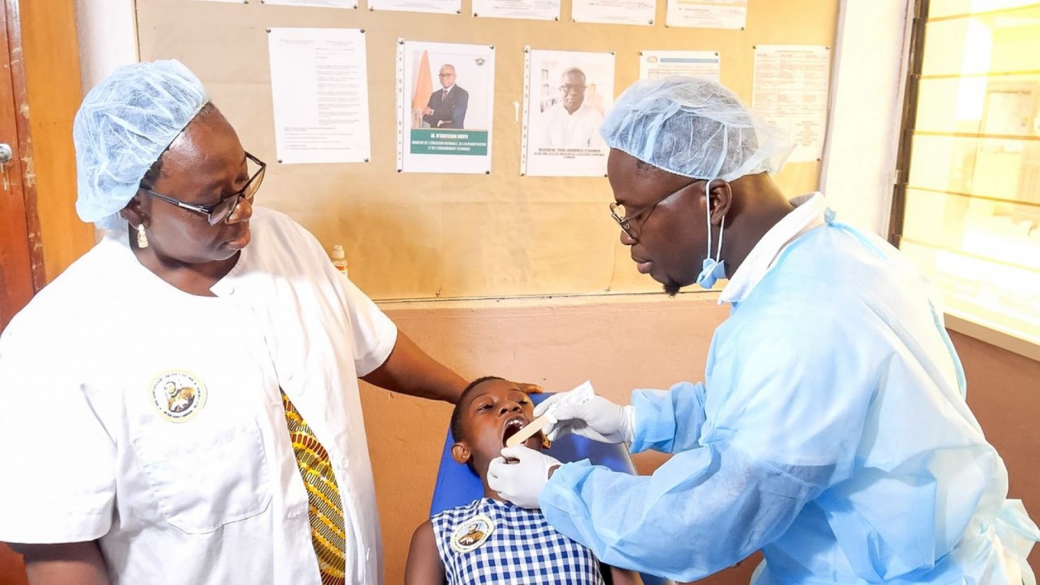 Côte d'Ivoire : Cocody, des centaines d'élèves bénéficient d'un dépistage bucco-dentaire gratuit