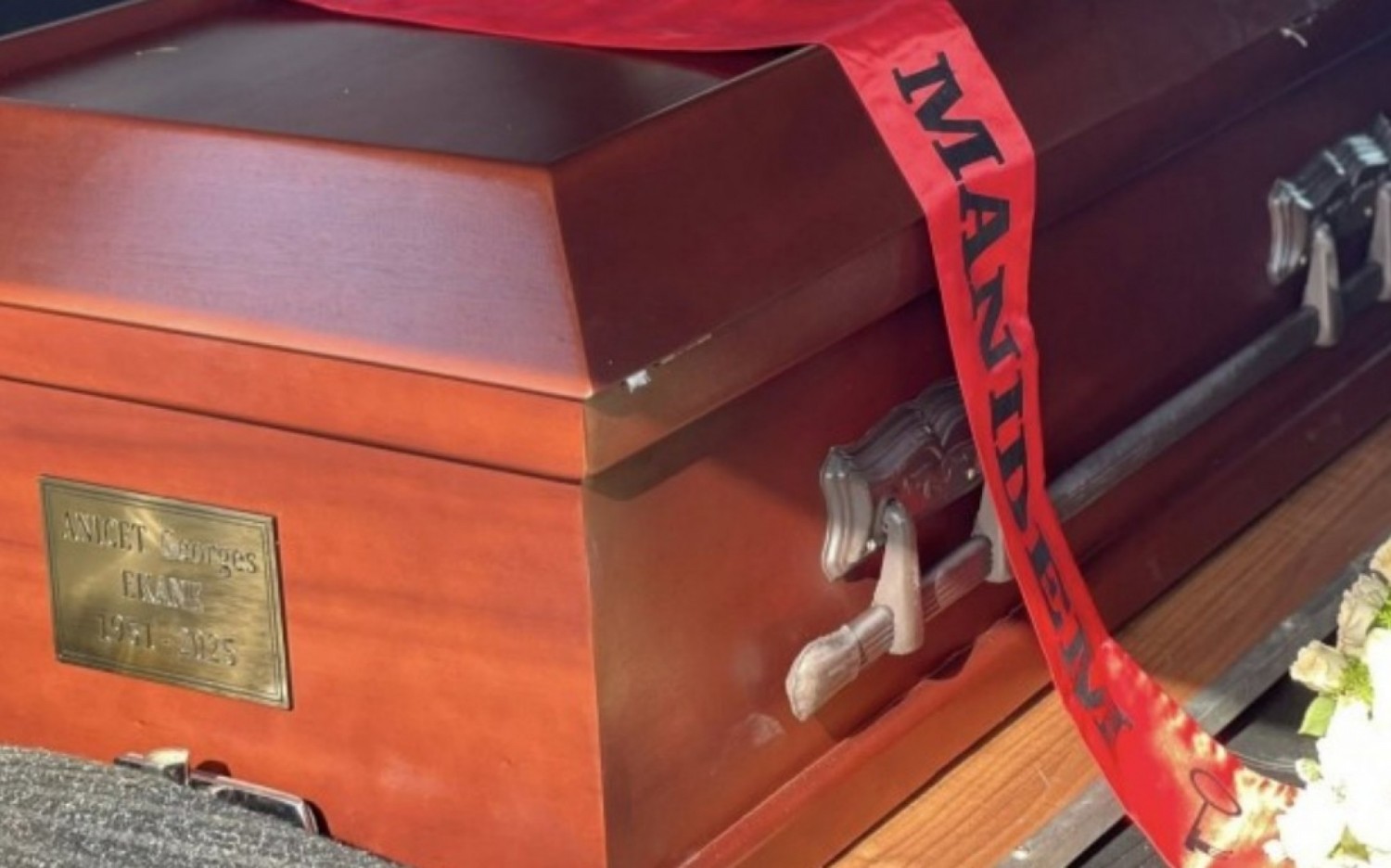 Cameroun : Anicet Ekane inhumé ce samedi, dernier voyage d'un opposant mort en détention