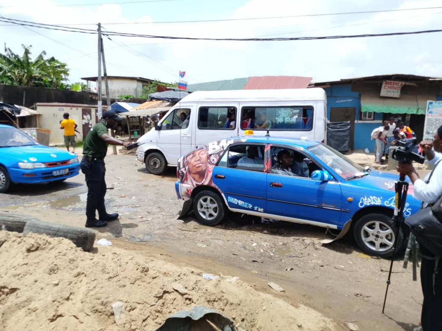 Côte d'Ivoire : La Mairie de Yopougon et le District d'Abidjan accordent leur violon pour la libération des trottoirs et ouvrages d'assainissement