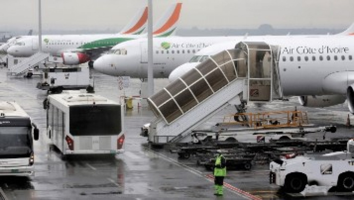 Côte d'Ivoire : Prétendus dysfonctionnements dans les services offerts aux usagers de la compagnie Air Côte d'Ivoire, réaction du ministère des Transports