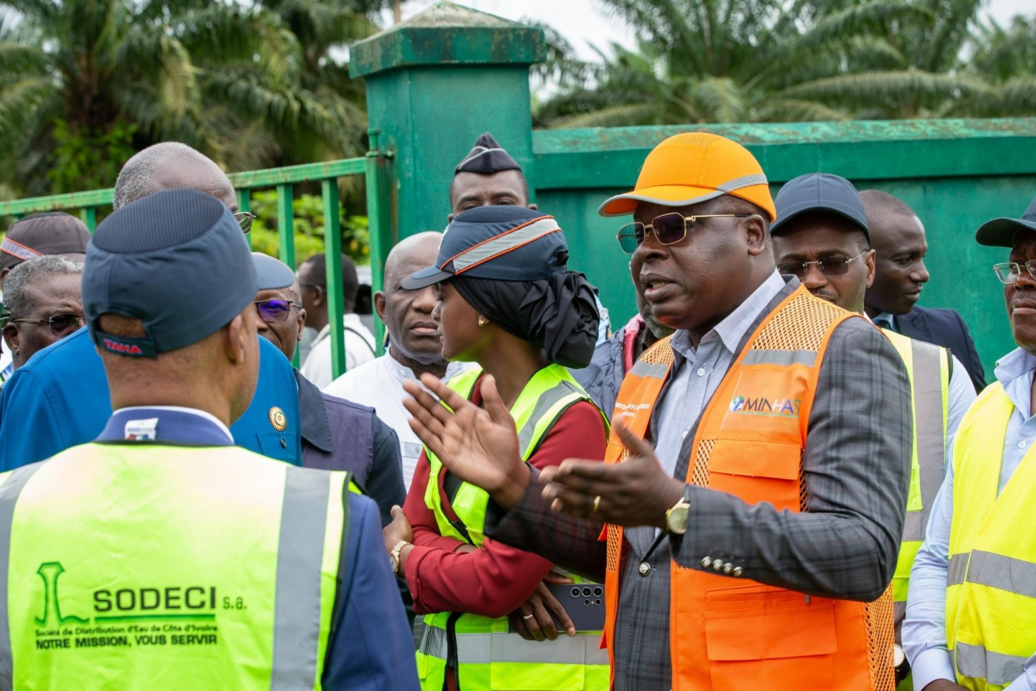 Côte d'Ivoire : Amédé Kouakou visite deux usines de traitement d'eau pour identifier méthodiquement tous les problèmes afin d'y apporter des solutions efficaces