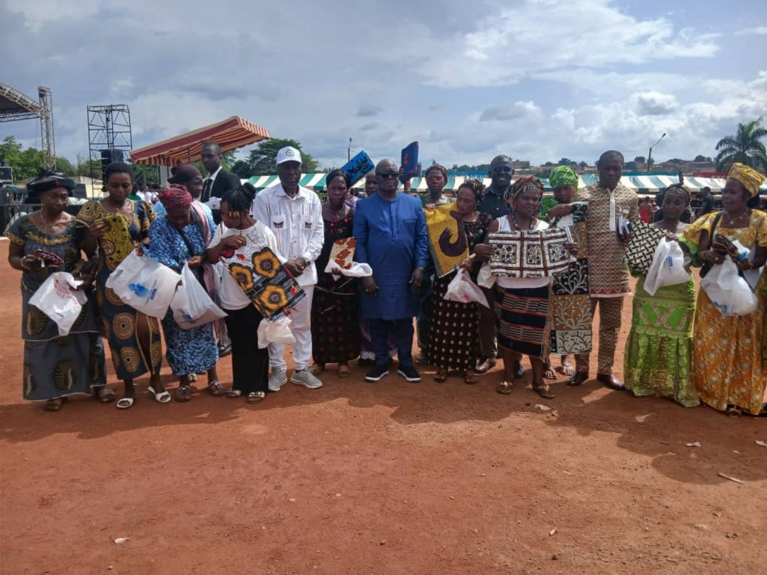 Côte d'Ivoire : Gagnoa, plus de 3000 femmes cadeautées par un mouvement apolitique