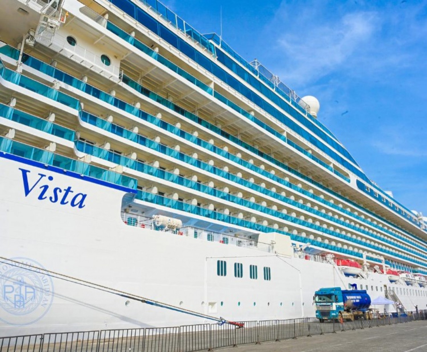 Côte d'Ivoire : Le  navire de luxe MS Vista accoste au Port et positionne la ville d'Abidjan comme destination de croisière privilégiée  dans la sous-région