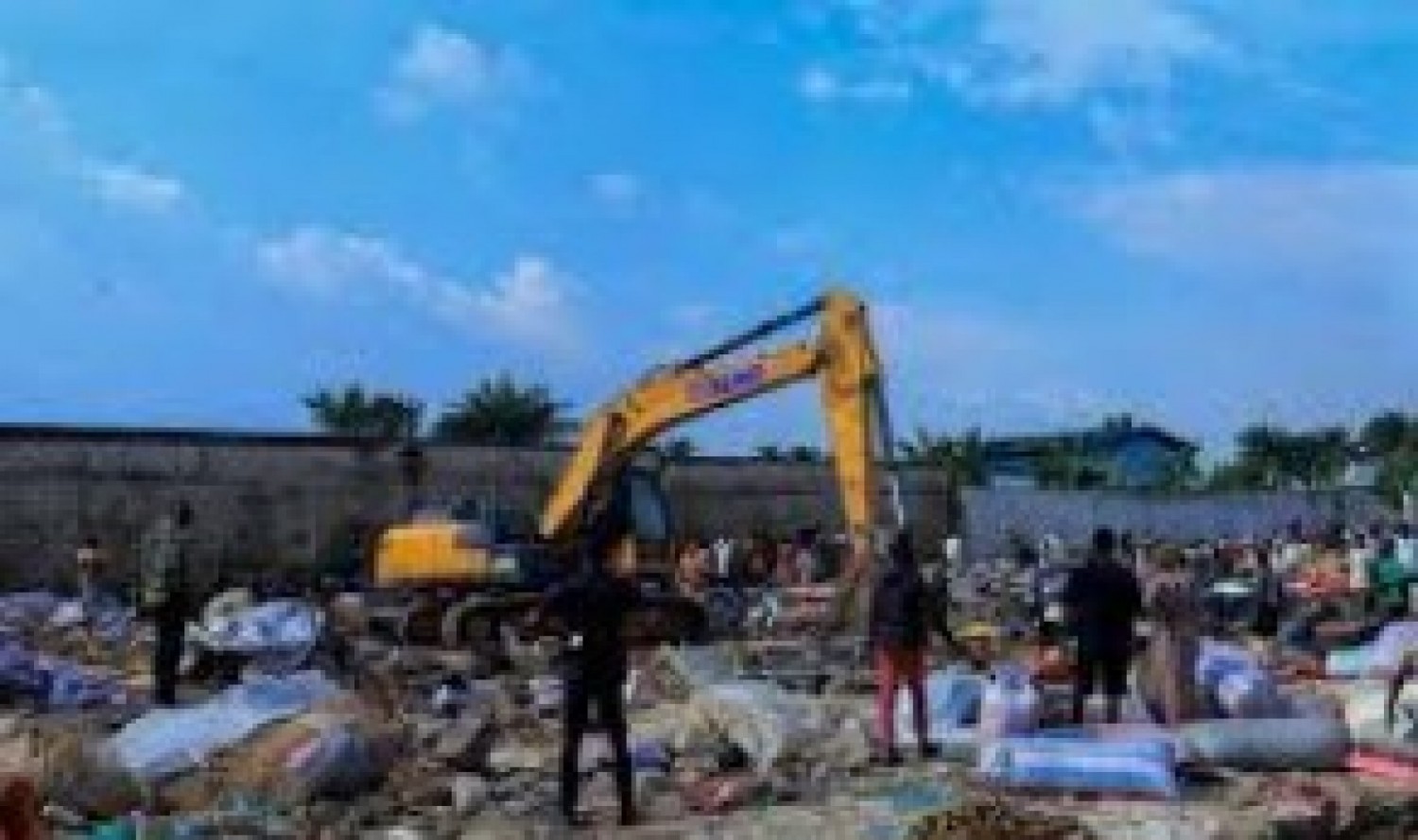 Côte d'Ivoire : Déguerpissement des commerçantes par le District  à Yopougon et la responsabilité de la Mairie face à leur tristesse et désolation