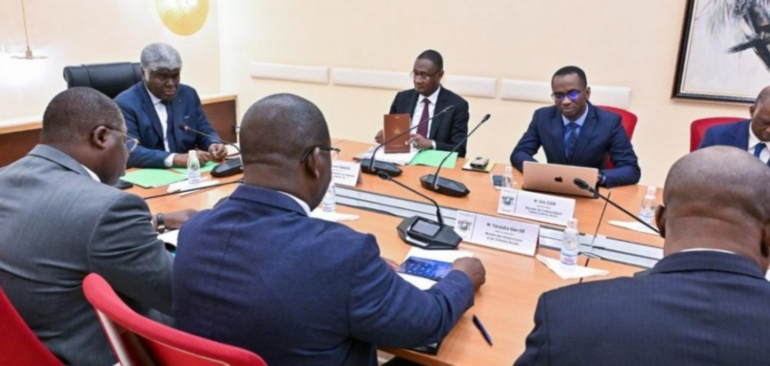Côte d'Ivoire : Inondations à Abidjan, Mambé sonne la riposte et impose des mesures d'urgence pour rétablir la circulation