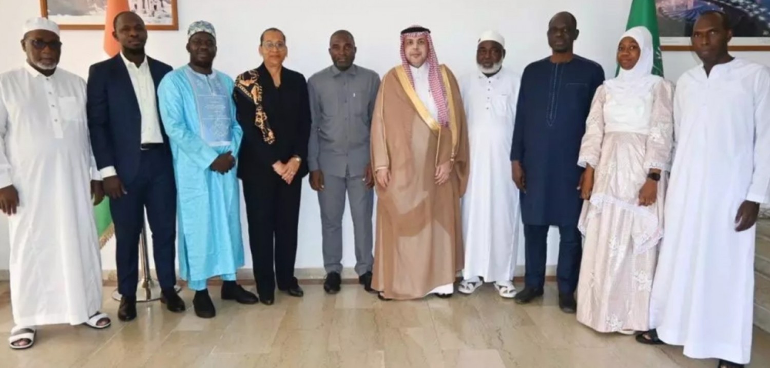 Côte d'Ivoire: Hadj 2026 : l'Ambassadeur d'Arabie saoudite reçoit les pèlerins ivoiriens bénéficiaires du programme d'invitation royale