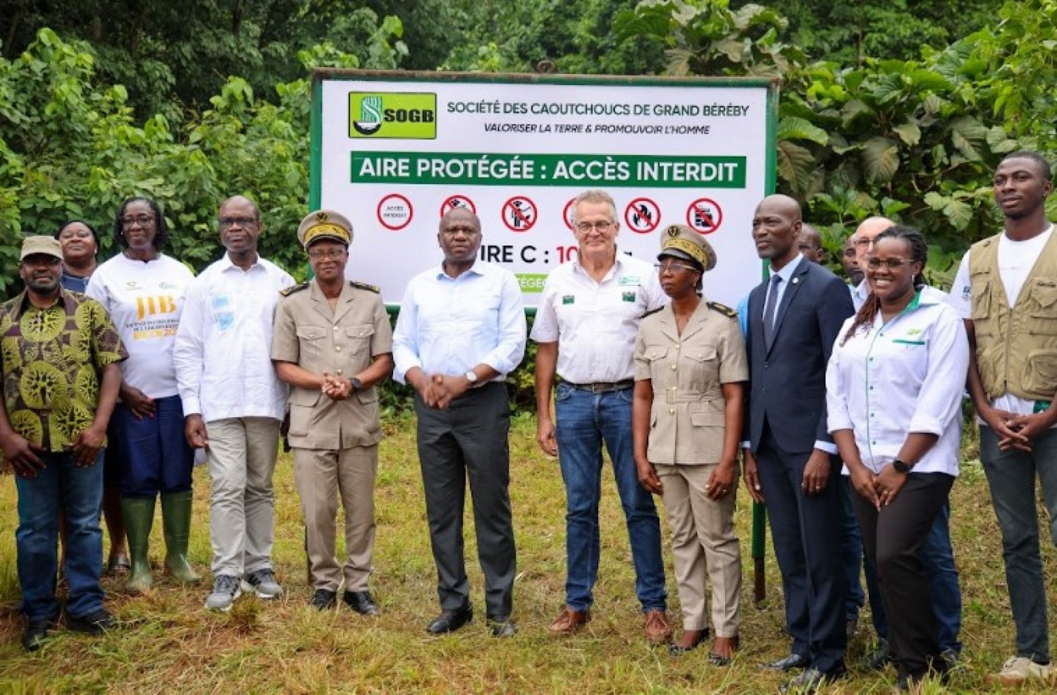 Côte d'Ivoire : Biodiversité, le Ministre Abou Bamba  annonce l'accélération du classement des forêts protégées de la SOGB de Grand-Béréby  en réserve naturelle volontaire