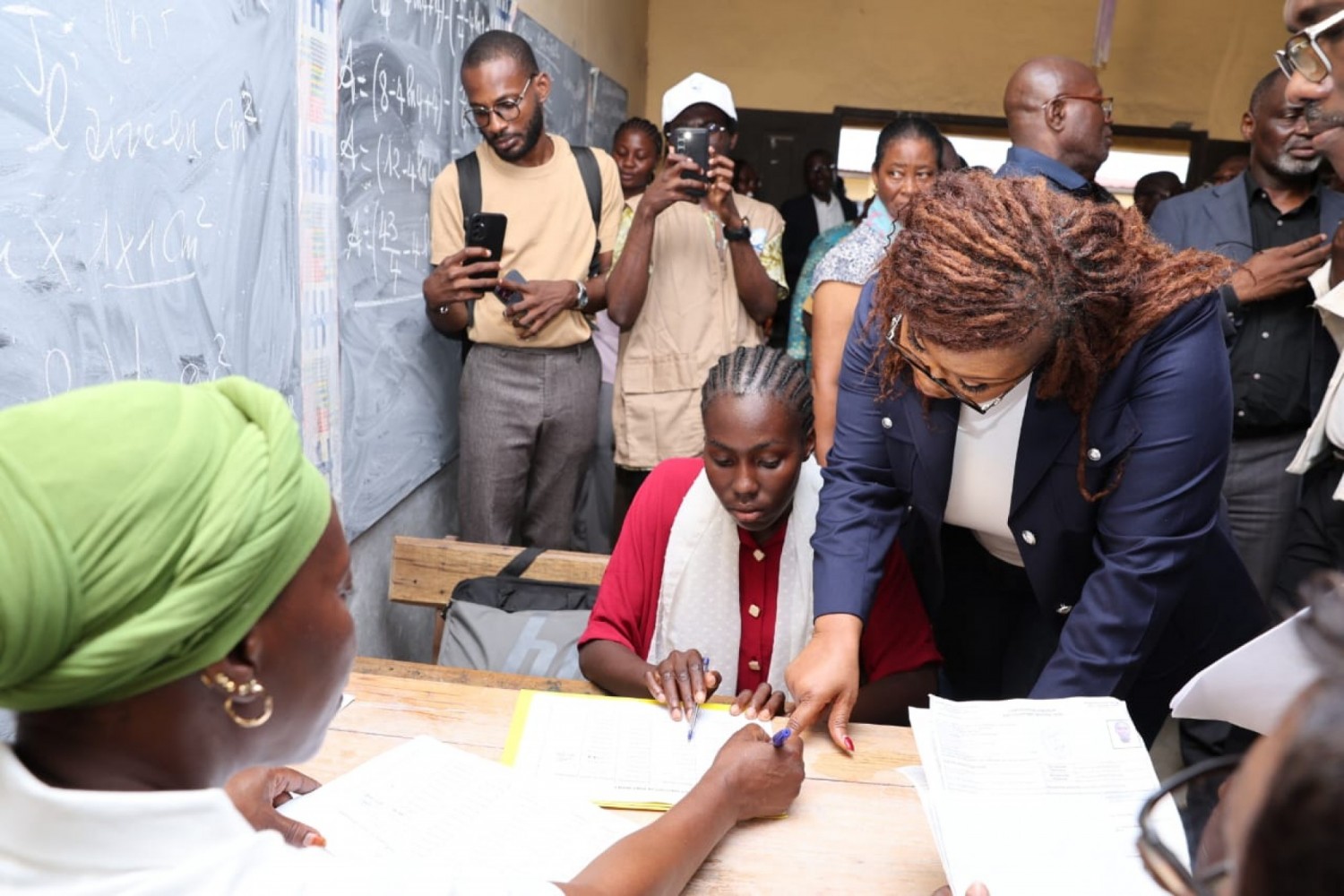 Côte d'Ivoire : Déguerpissements à Abidjan, le gouvernement au chevet des élèves et des familles sinistrées