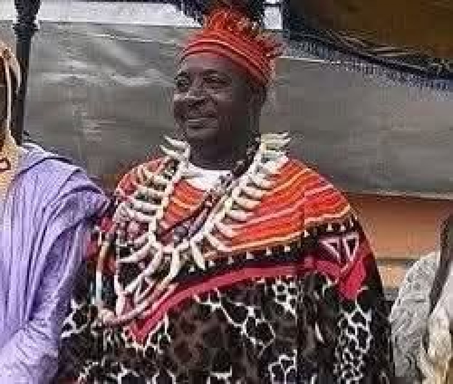 Cameroun : Un chef traditionnel mis en cause dans la mort d'un jeune homme accusé de vol et brûlé vif