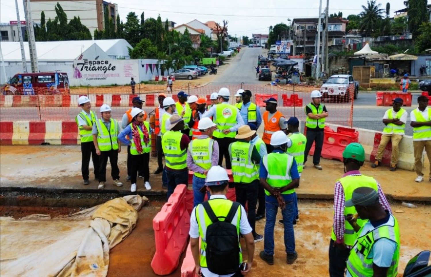 Côte d'Ivoire : Evaluation de l'état d'avancement des travaux du BRT et constatation des progrès réalisés sur plusieurs tronçons, mise en service prévue pour 2028