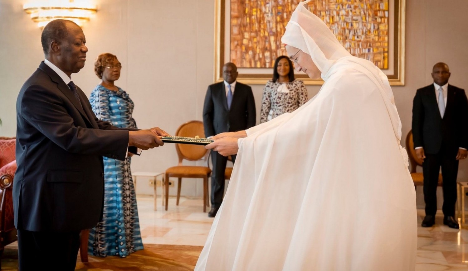 Côte d'Ivoire : Diplomatie, le Chef de l'État a reçu les Lettres de créance de six nouveaux Ambassadeurs accrédités à Abidjan