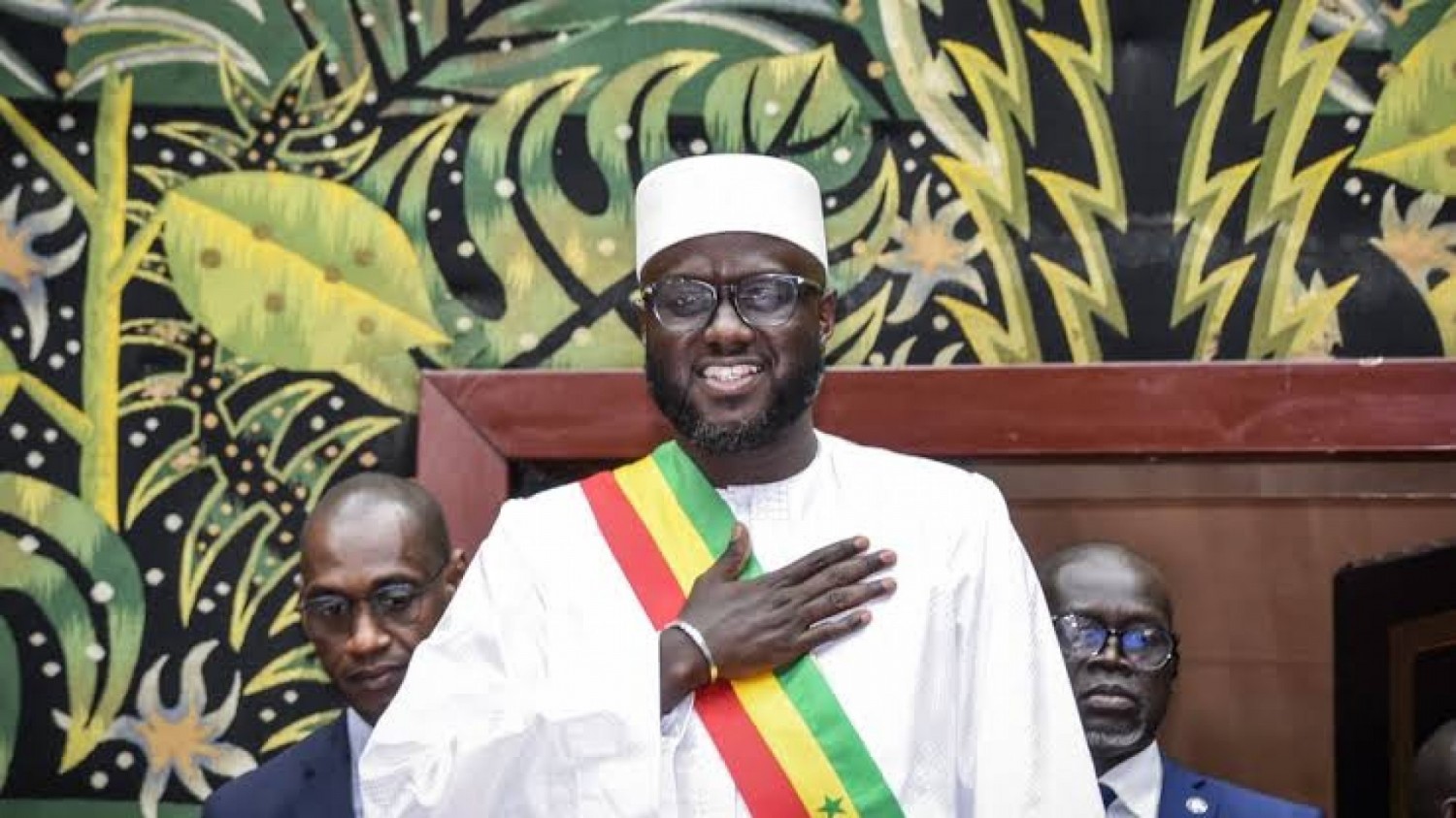 Sénégal : Ousmane Sonko installe son nouveau bureau, El Malick Ndiaye fait son retour