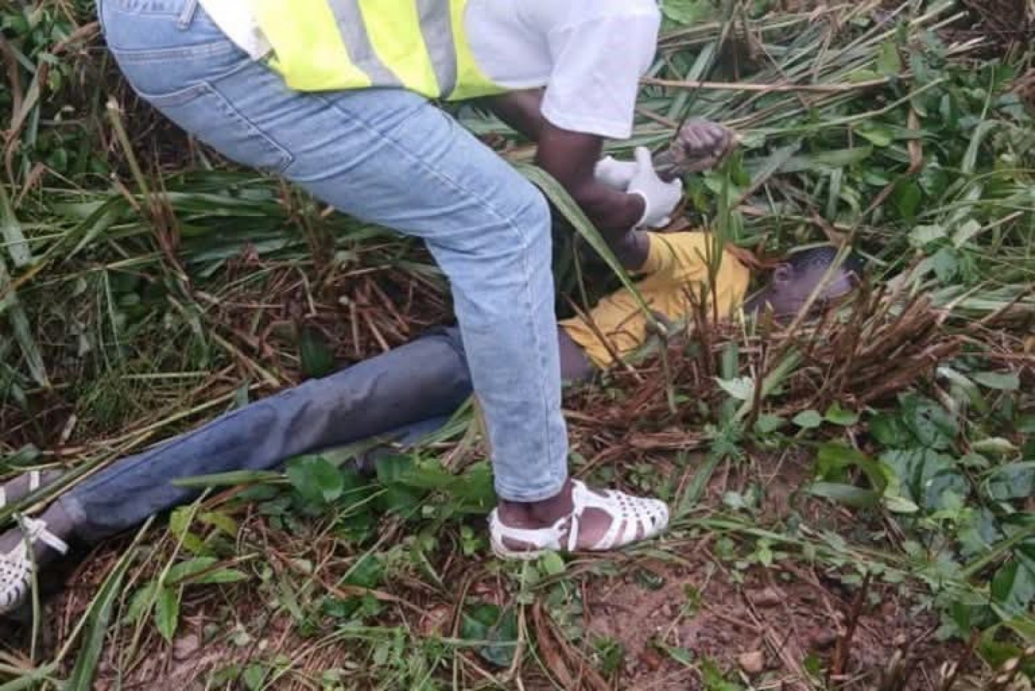 Côte d'Ivoire : N'Douci, un lycéen de 18 ans perd la vie après avoir reçu une décharge électrique dans un champ