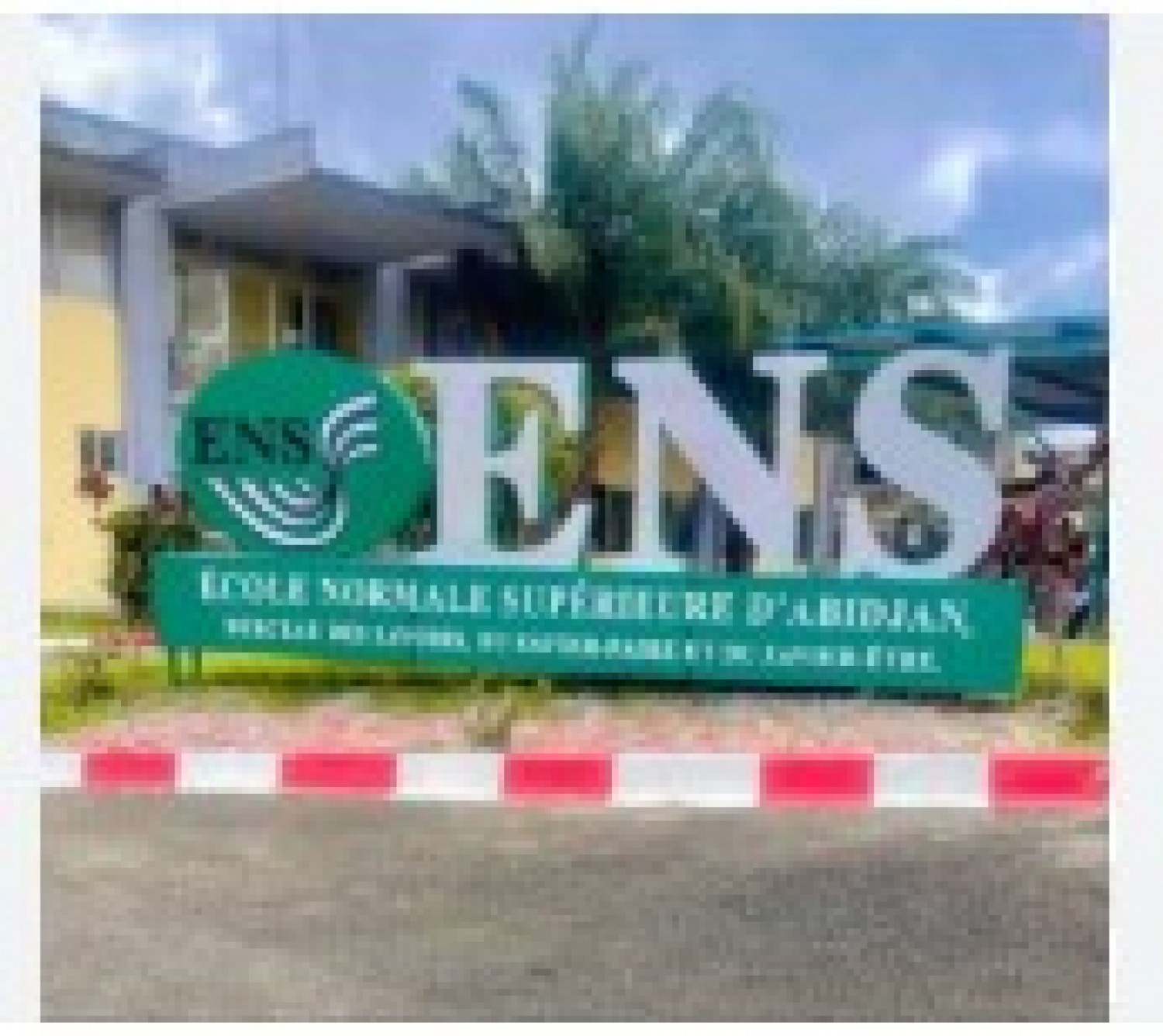 Côte d'Ivoire : ENS d'Abidjan, de nouvelles taxes obligatoires instaurées pour les étudiants en fin de cycle ?