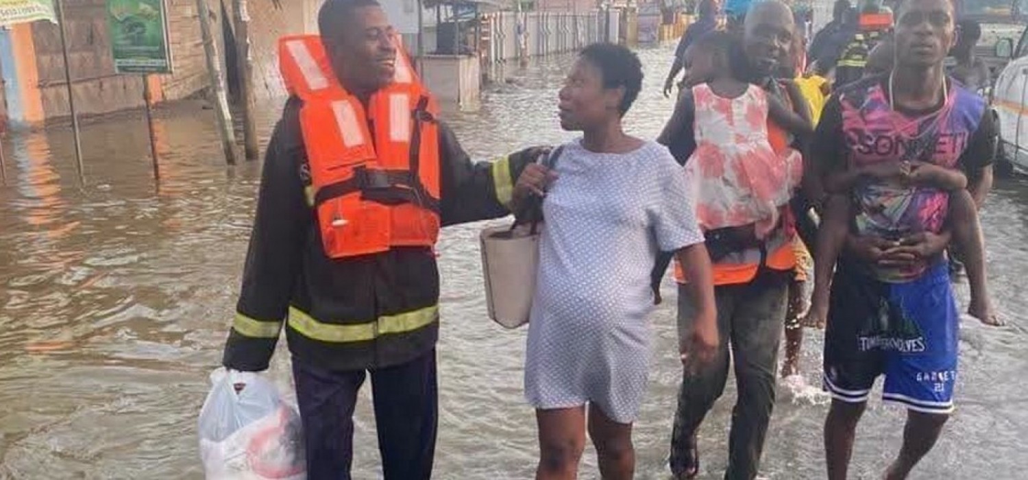 Ghana :  Des forces de sécurité déployées pour des secours dans les zones inondées, trois morts à Accra