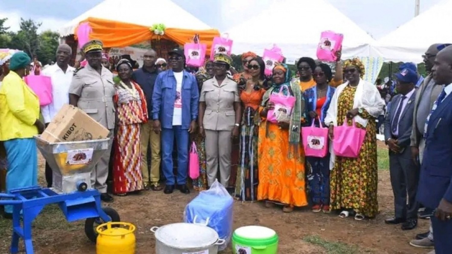 Côte d'Ivoire : À Brobo, Assahoré et Habonouan célèbrent ensemble 3500 femmes du Gbêkê « au-delà des divergences...»