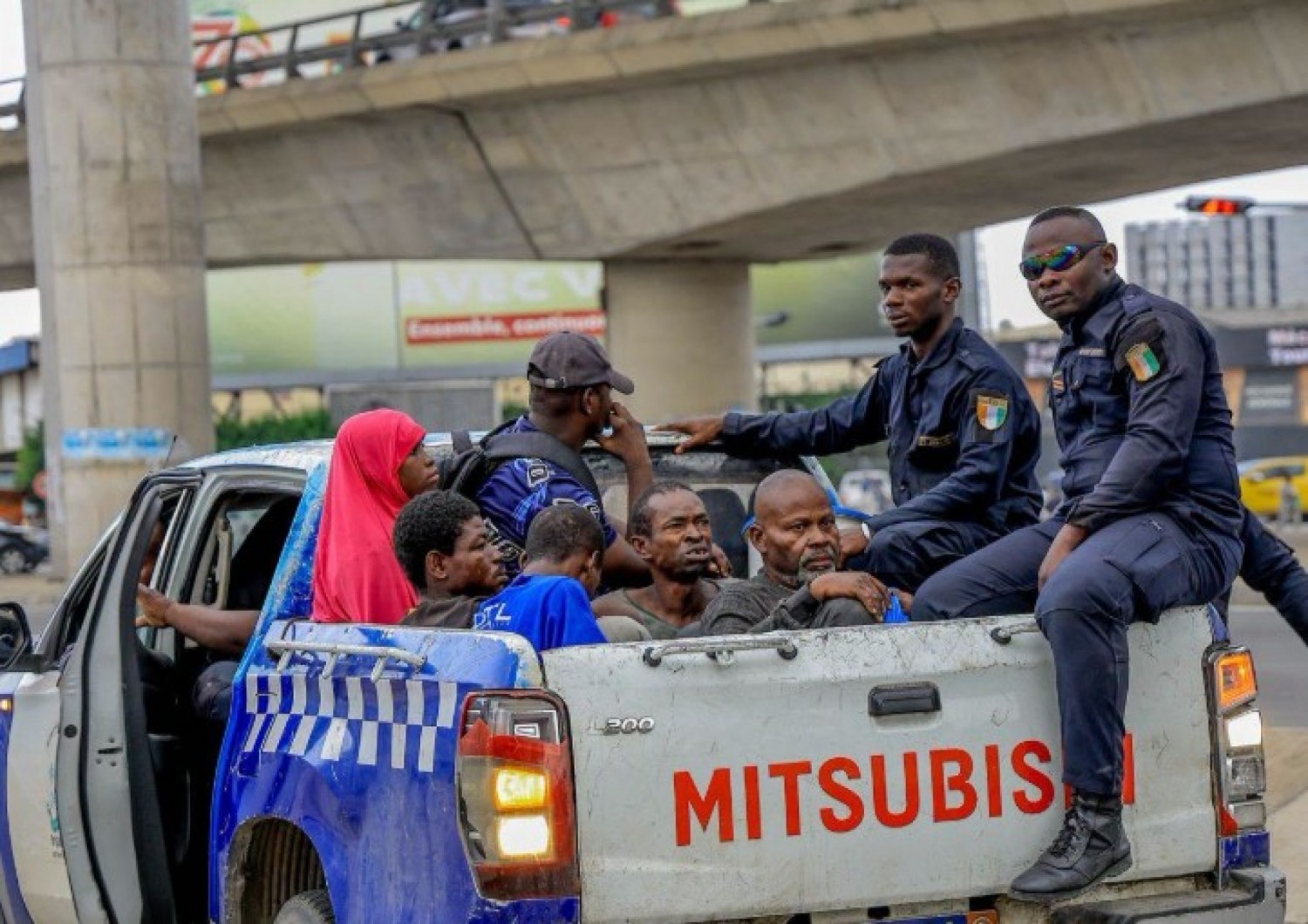 Côte d'Ivoire : Le District d'Abidjan lance une énième vaste opération de libération des emprises sous les ponts et échangeurs