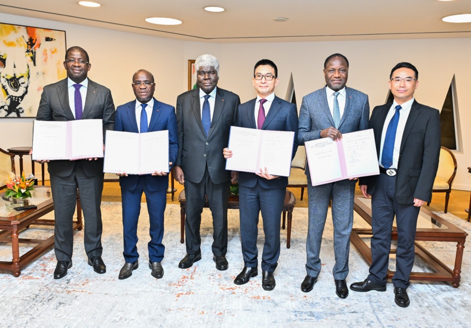 Côte d'Ivoire : PND 2026-2030, Robert Beugré Mambé décroche une forte mobilisation des partenaires et investisseurs