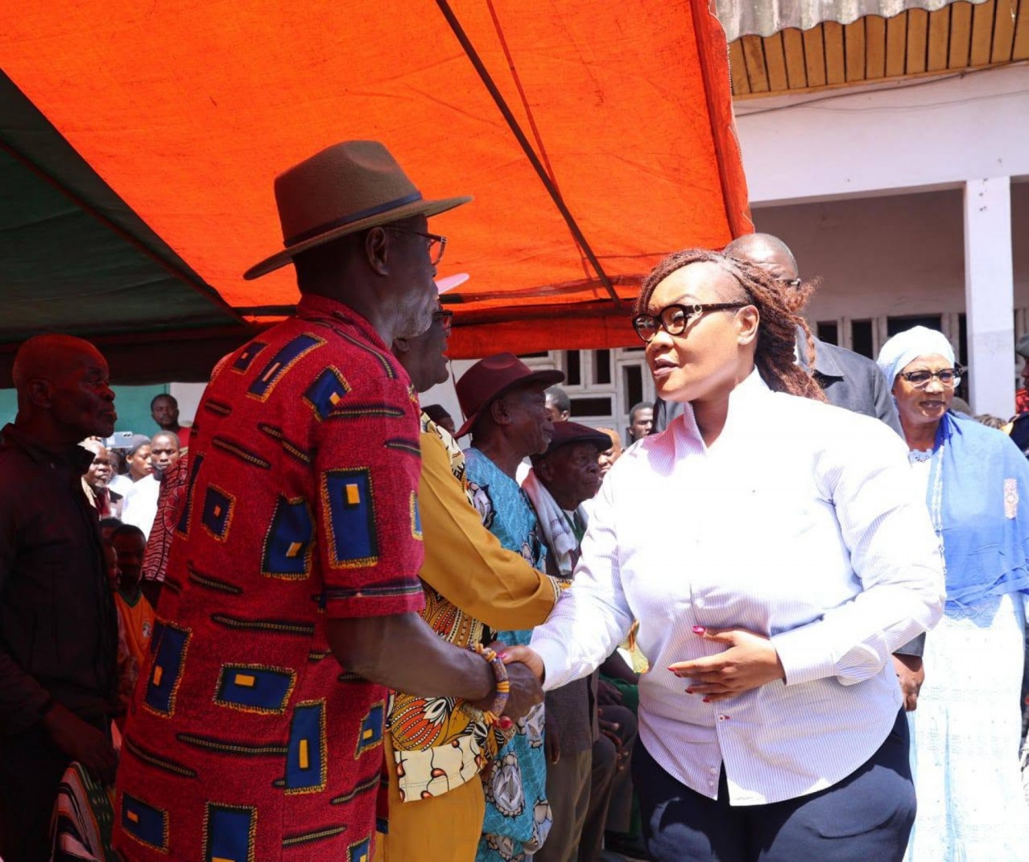 Côte d'Ivoire : La ministre Belmonde Dogo a-t-elle reçu Alloui Brou à la veille du déguerpissement de Koumassi Campement ? Sa réaction...
