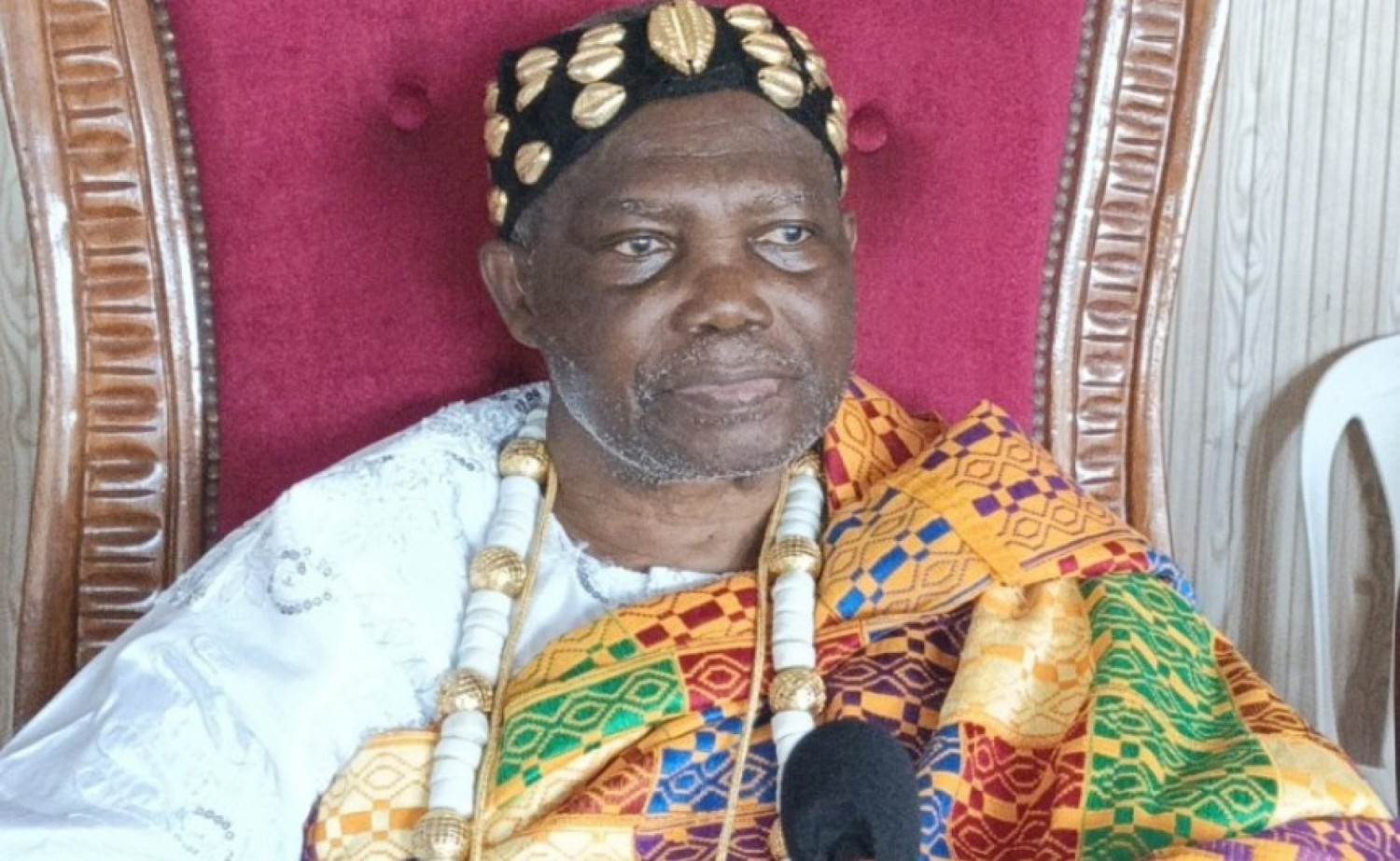 Côte d'Ivoire : Modeste, de retour après des soins médicaux à l'étranger, Sa Majesté Nana Konney Ahoua Simon retrouve les siens, appelle à l'unité pour le développement