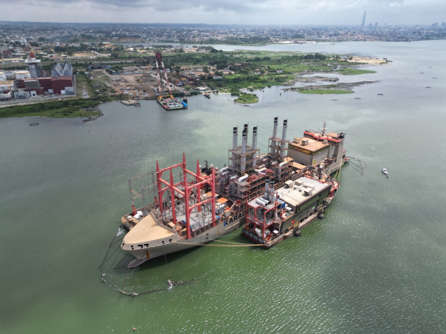 Côte d'Ivoire : Electricité, les centrales flottantes de Karpowership, un pilier de la sécurité électrique, jusqu'à 7,5 % de l'approvisionnement national assurés