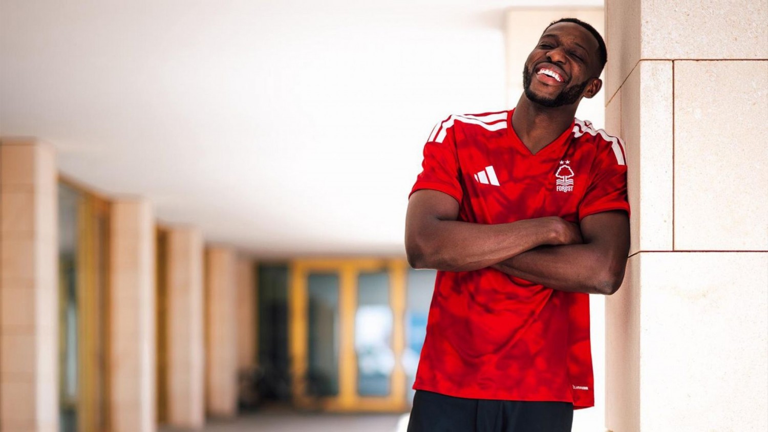 Côte d'Ivoire : L'Eléphant Sangaré prolonge jusqu'en 2029 avec Nottingham et confie : « Le club est devenu comme une famille pour moi »