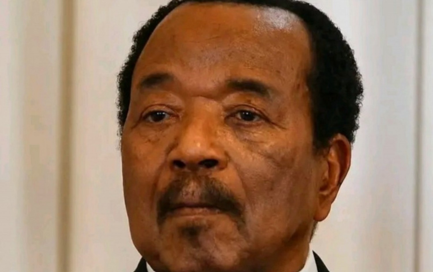 Cameroun : Pour le gouvernement, Biya peut faire 80 jours à l'étranger, l'opposition parle de démission