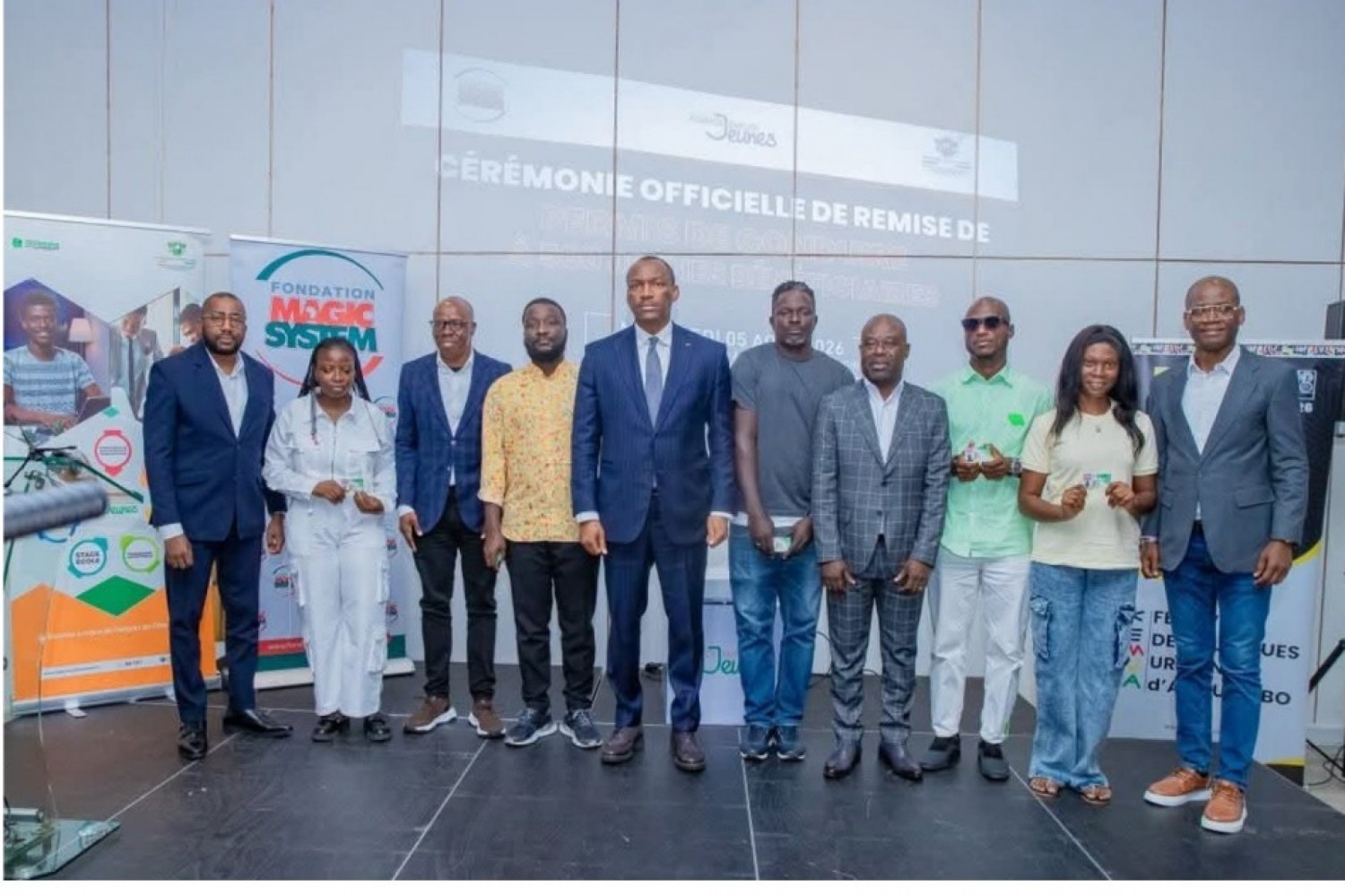 Côte d'Ivoire : La convention entre le Ministère de la Jeunesse et la Fondation Magic System permet à 500 jeunes de bénéficier de 500 Permis de Conduire