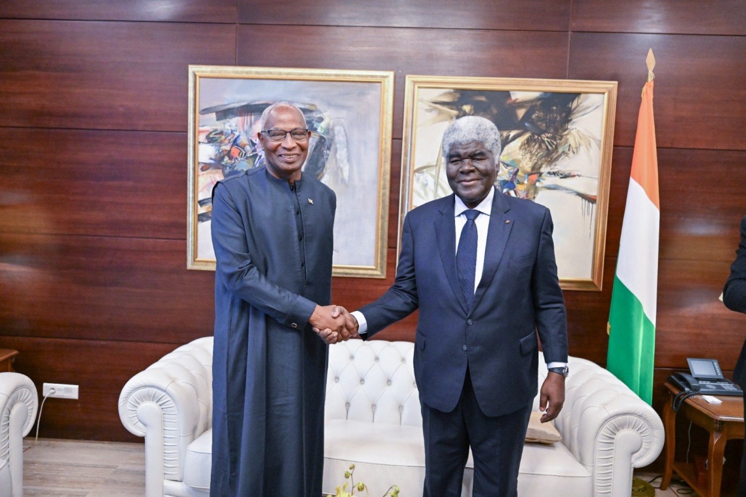 Côte d'Ivoire : À Abidjan, Amadou Oury Bah admire le modèle ivoirien et veut s'en inspirer pour accélérer le développement de la Guinée