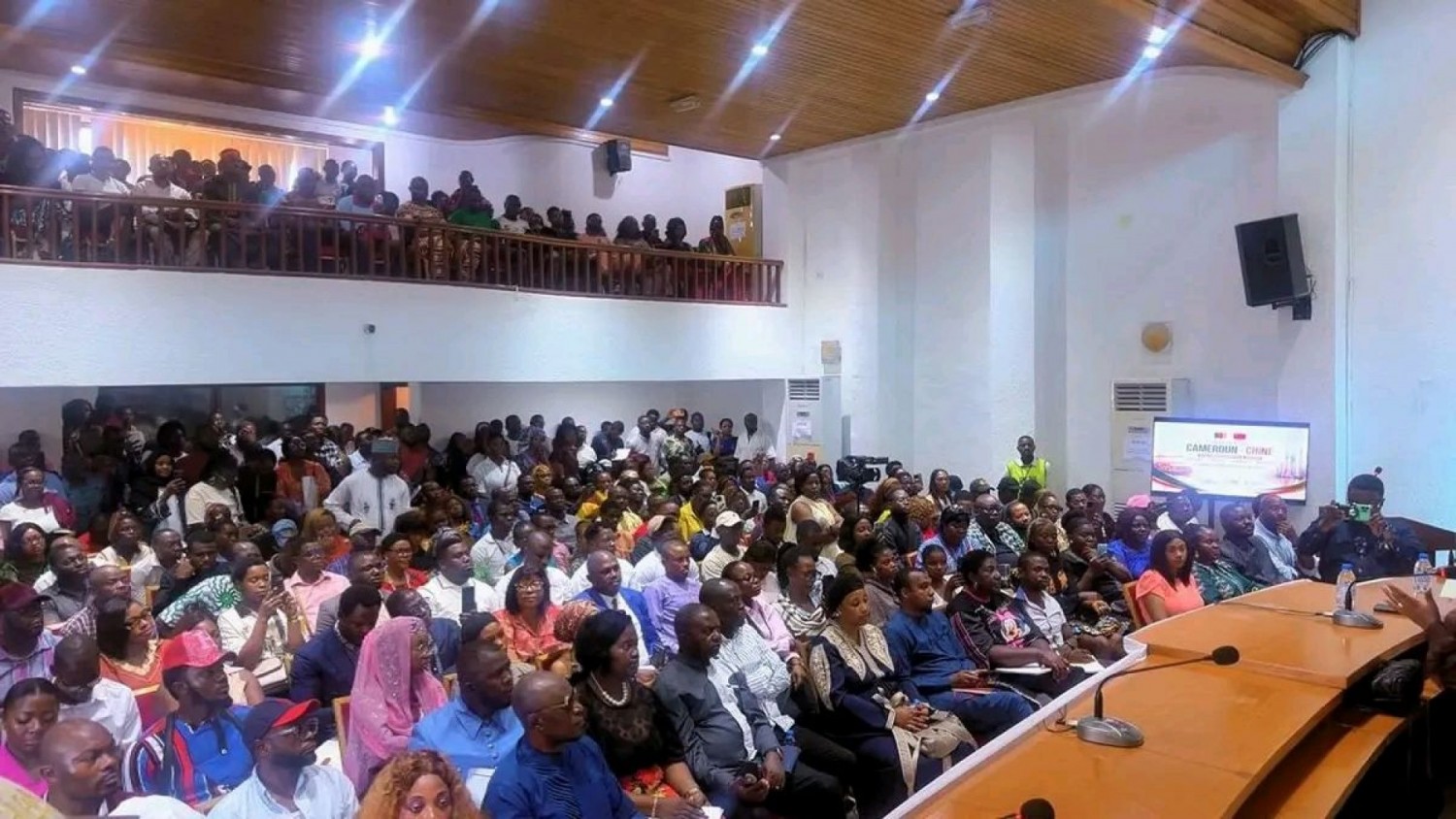 Cameroun : Douala, Nourane Foster et Firmin Fotsing lancent le mouvement « Impact 100 »