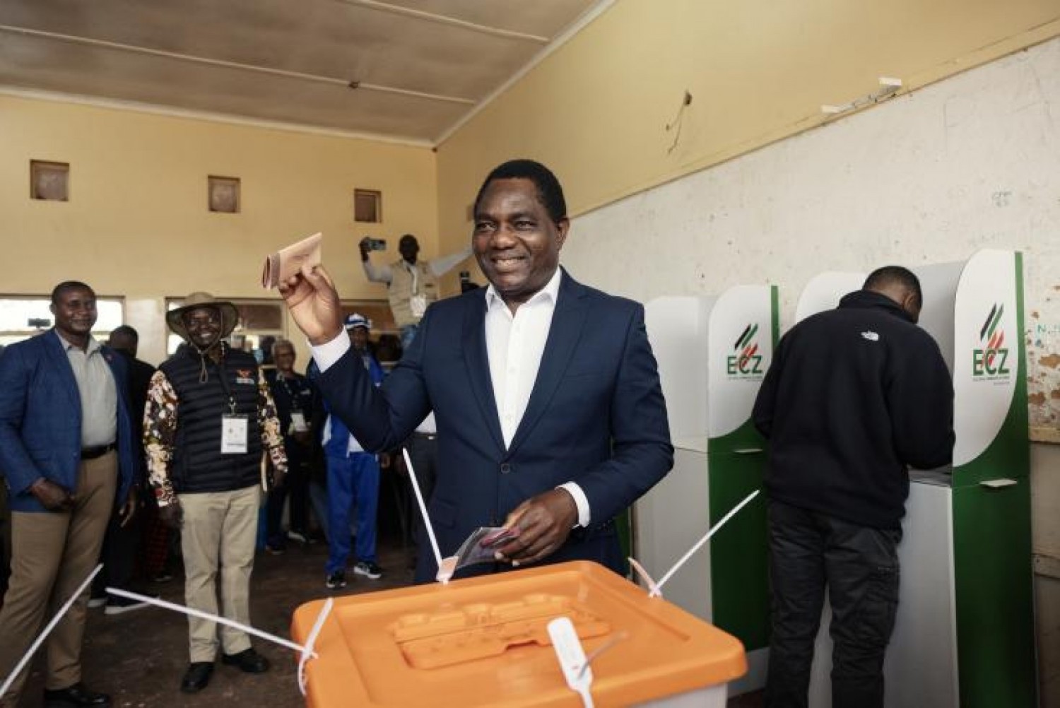 Zambie : Hichilema en tête, une victoire dès le premier tour se profile