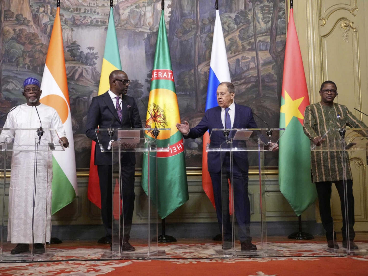 Sahel : Lavrov accuse la France et l'Ukraine de soutenir des groupes armés, Moscou défend l'Africa Corps