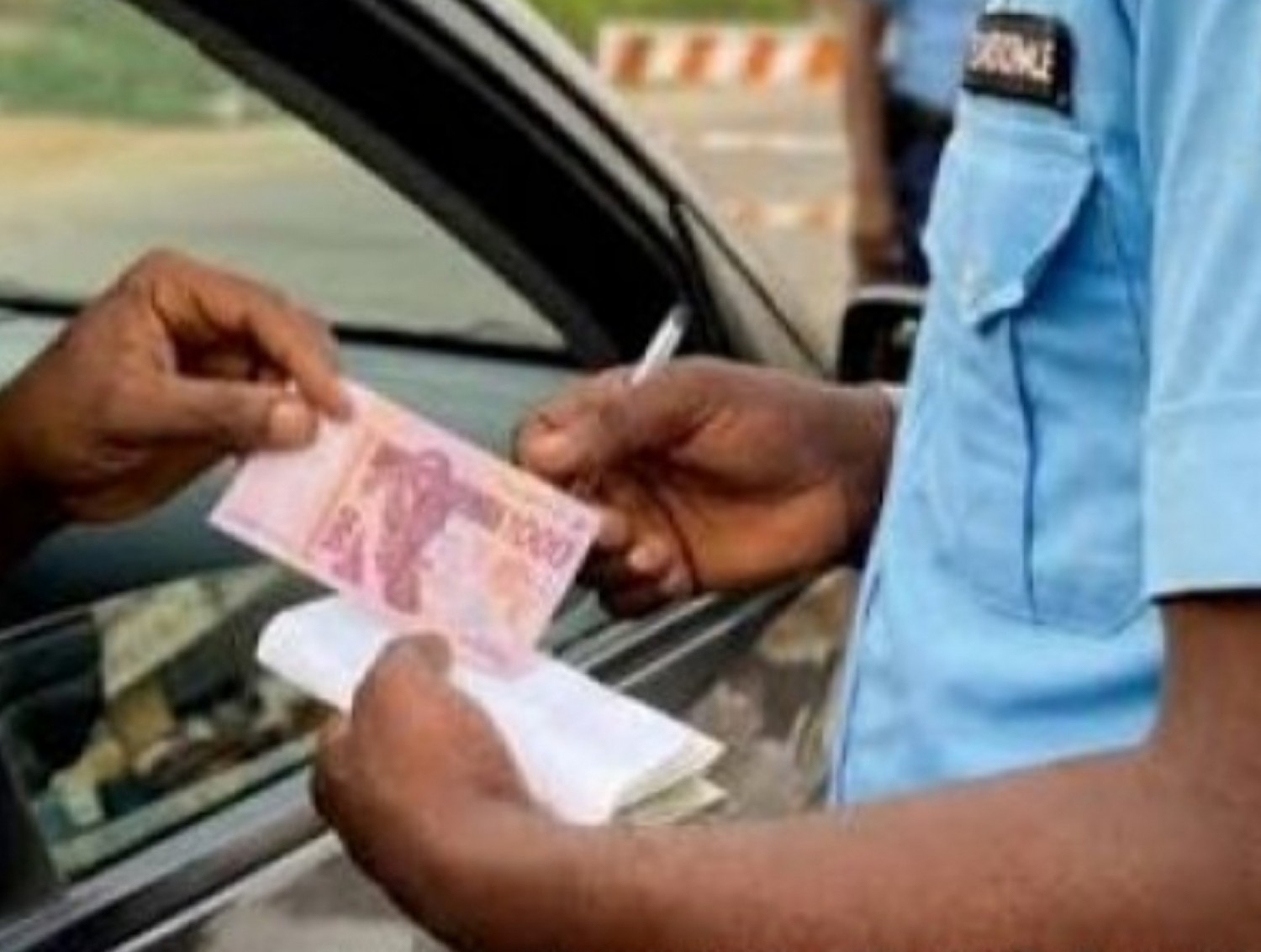 Côte d'Ivoire : Racket routier, le mal que les autorités peinent toujours à éradiquer, barrages, billets et silence persistent sur les routes ivoiriennes