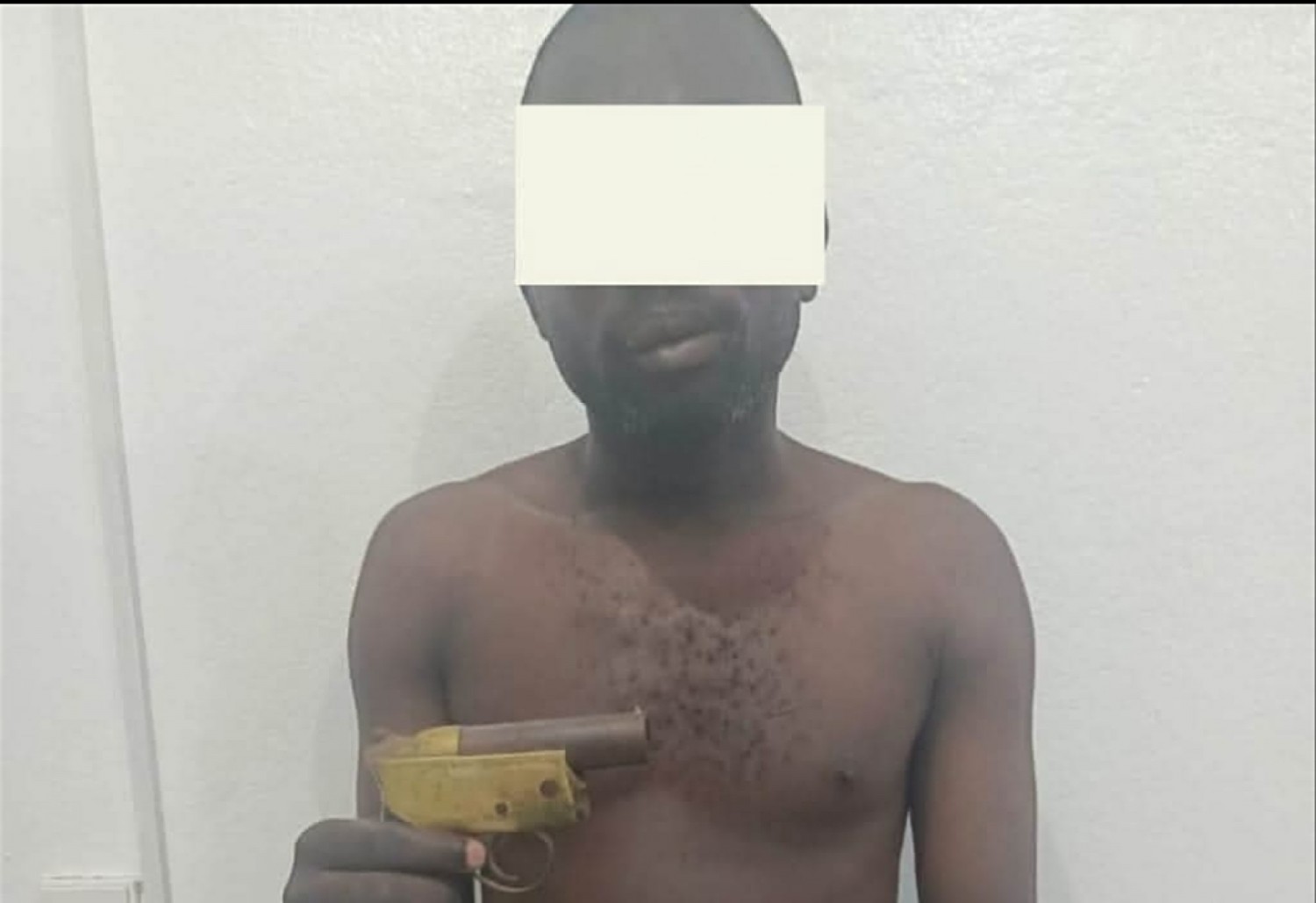 Côte d'Ivoire ; Yopougon Maroc, un jeune interpellé avec une arme artisanale