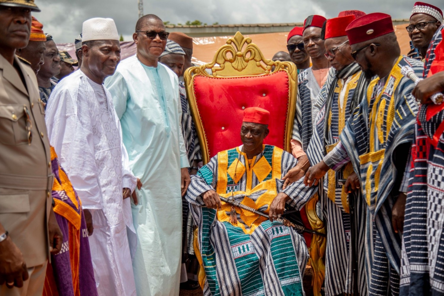 Côte d'Ivoire : Kolia, Bruno Koné installe le nouveau chef du Canton Niéné et appelle à combattre l'orpaillage illégal