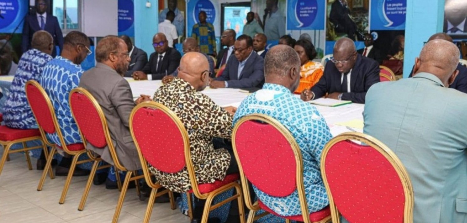 Côte d'Ivoire : Regroupement des partis d'opposition au siège du PPA-CI, réaction de Stéphane Kipré