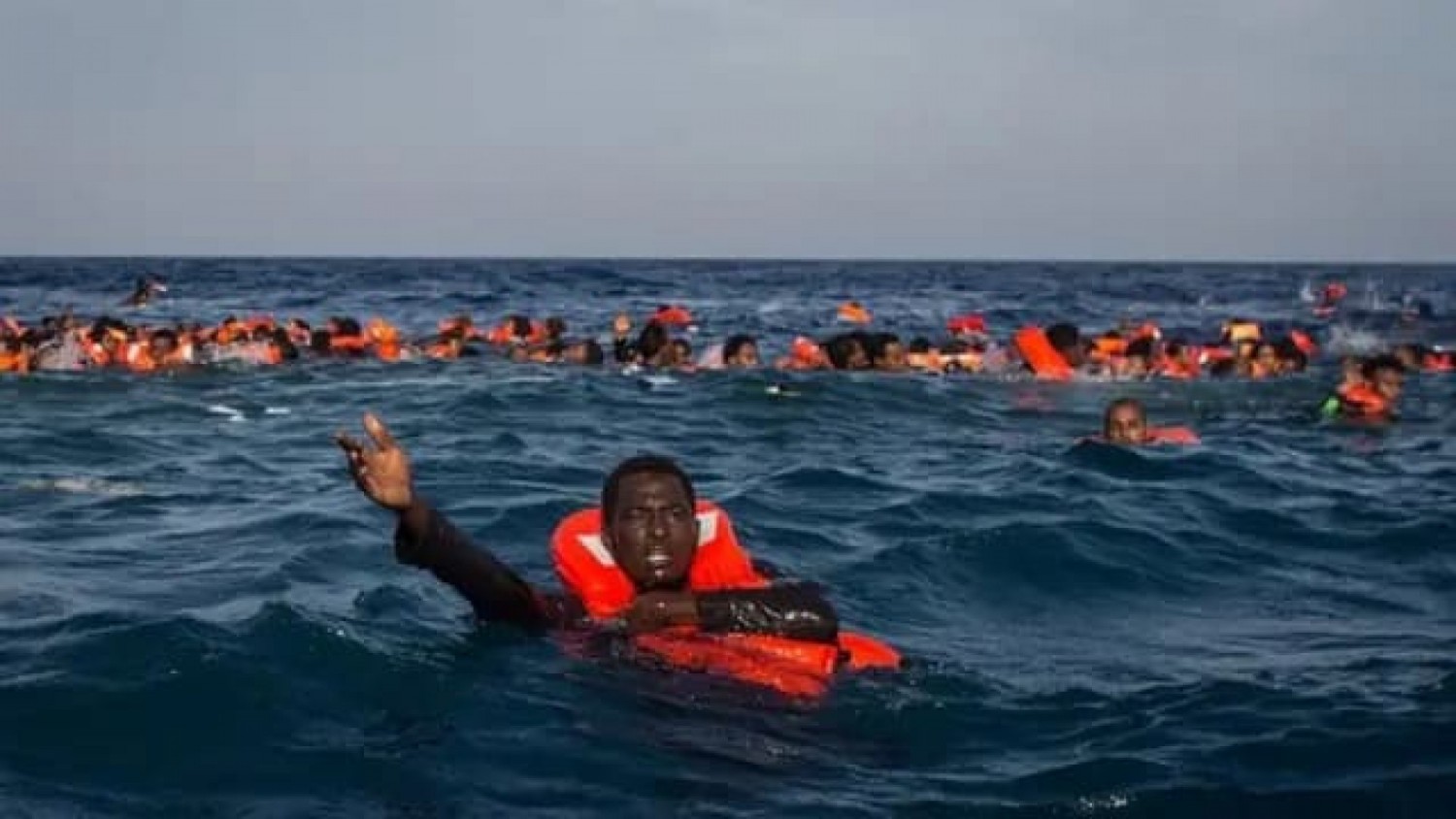 Gambie-Canaries : Plus de 80 migrants meurent après près d'un mois de dérive en mer