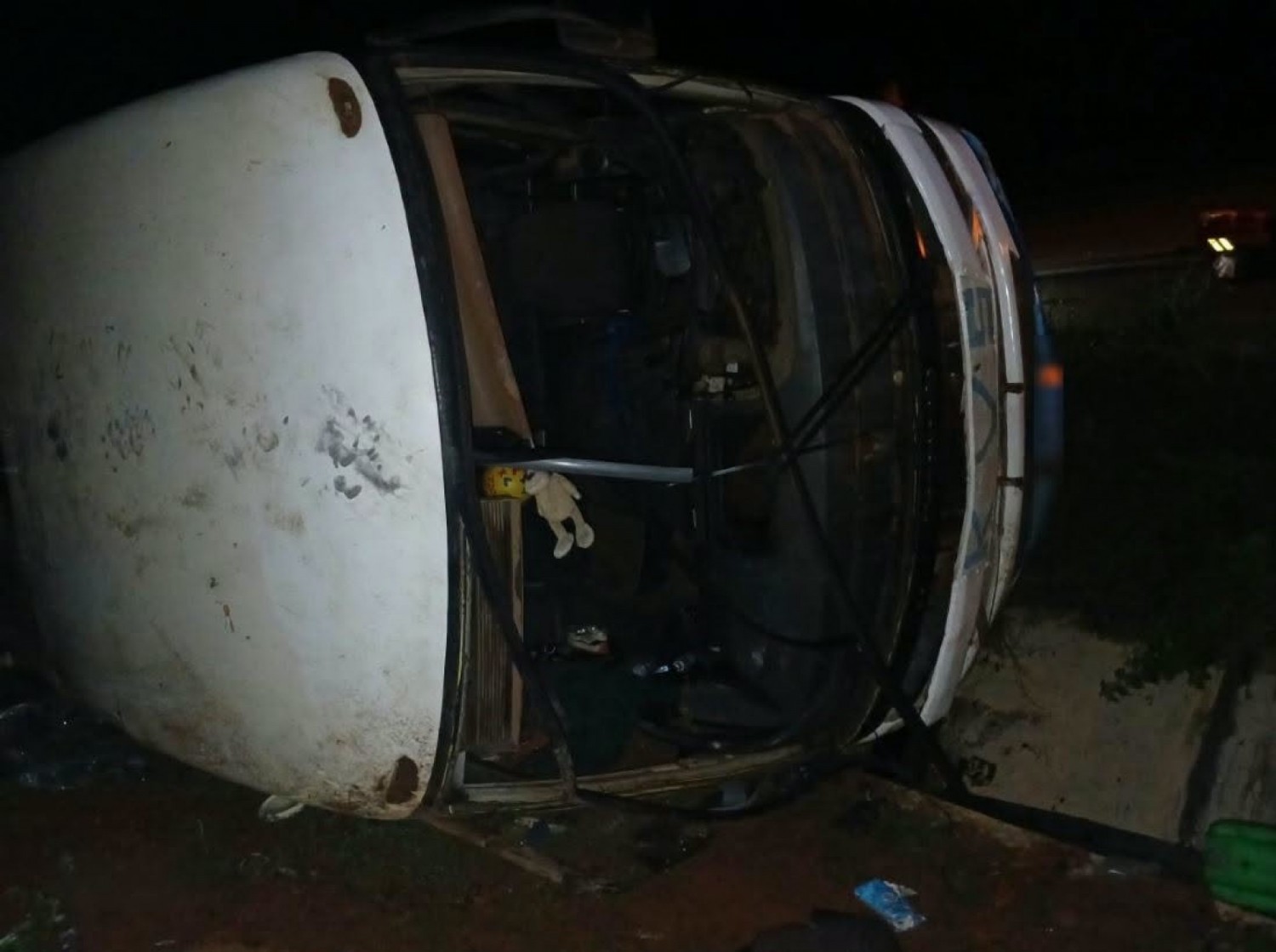 Côte d'Ivoire : Tchologo, la sortie de route d'un car fait des victimes présentant des membres supérieurs sectionnés et des membres inférieurs broyés