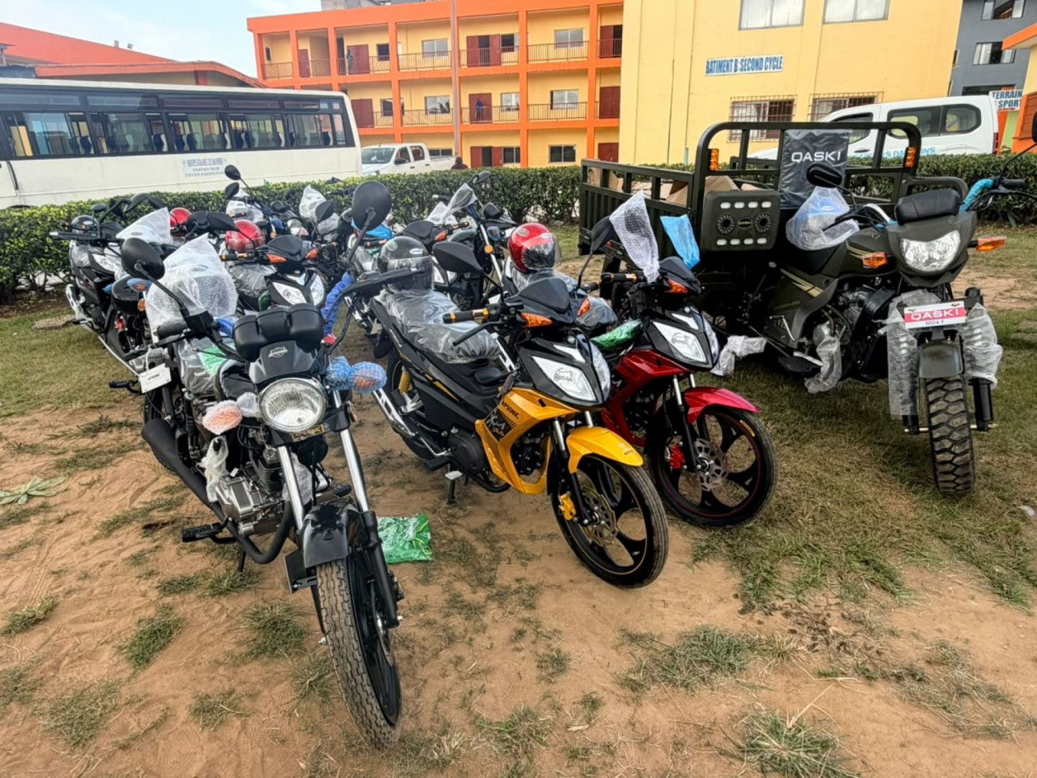 Côte d'Ivoire :  « Un enseignant/Une moto », la MUPEMENET-CI poursuit son offensive pour la mobilité des enseignants, 2570 engins déjà distribués