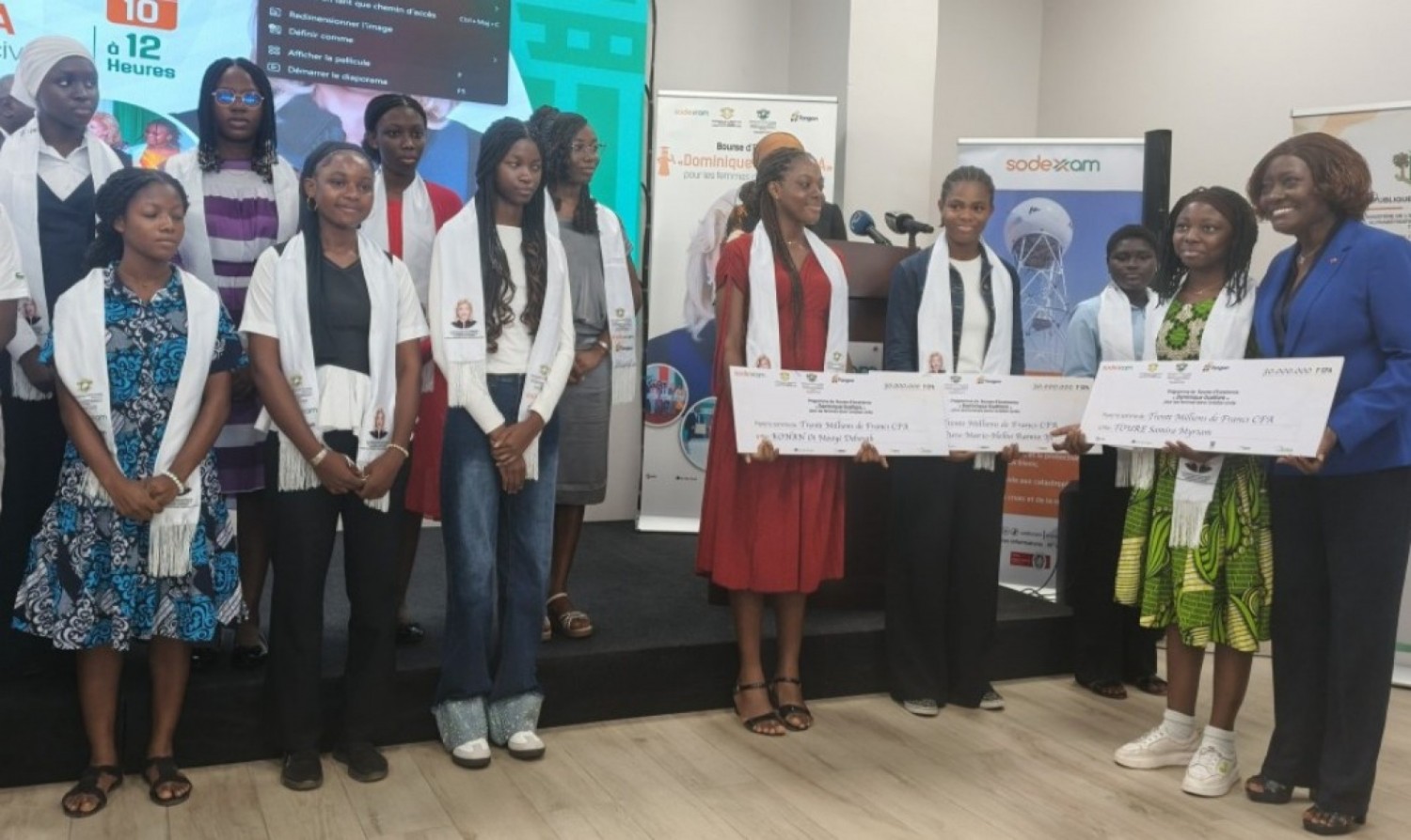 Côte d'Ivoire : Femmes et aviation, Dominique Ouattara ouvre grand les portes du ciel à 20 jeunes Ivoiriennes