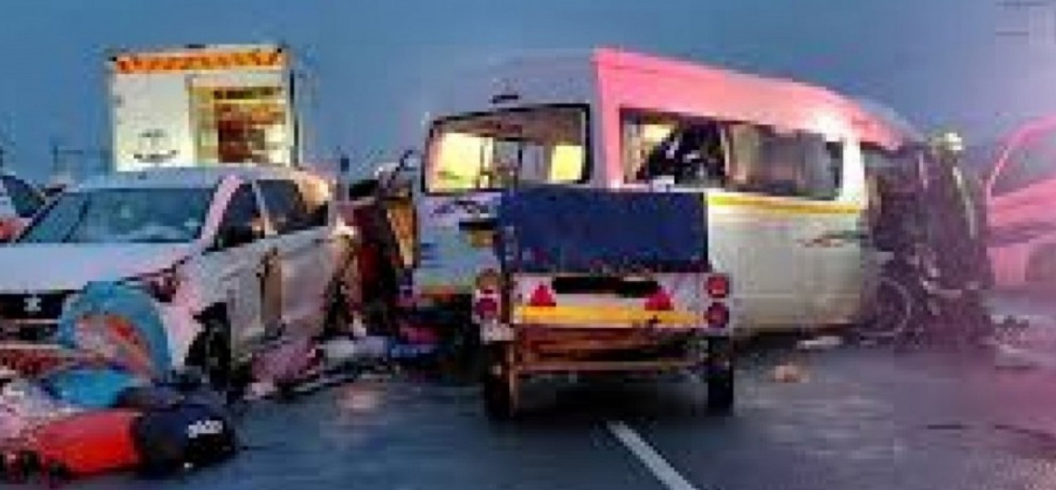 Afrique du Sud : Au moins 21 morts dans un accident impliquant trois véhicules