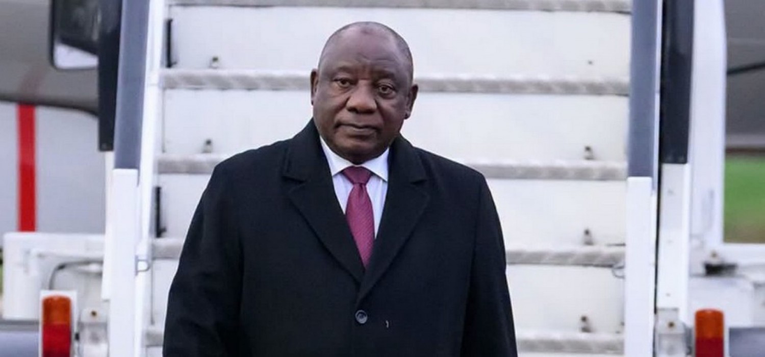 Afrique du Sud :  Ramaphosa souffrant après le sommet des BRICS en Inde