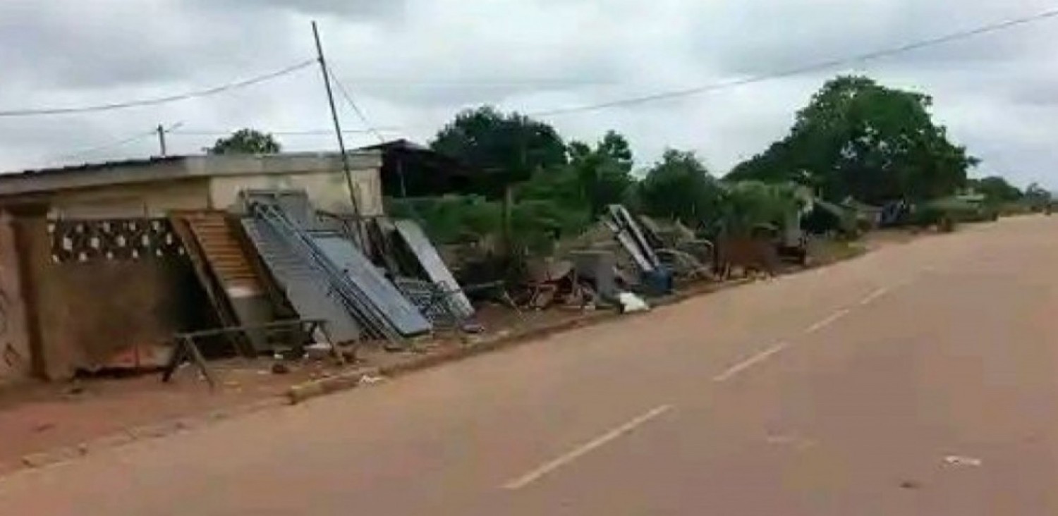 Côte d'Ivoire : Diabo en ébullition, une révélation en pleines funérailles provoque l'embrasement, un véhicule incendié et des rues barricadées