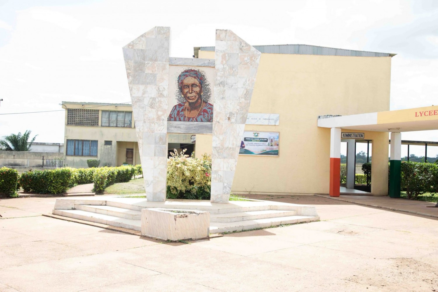 Côte d'Ivoire : Depuis Yamoussoukro, N'Guessan Koffi : « Tout va changer au Lycée Mamie Adjoua et dans les autres lycées et collèges de jeunes filles du pays »