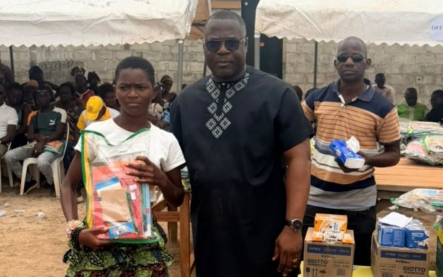 Côte d'Ivoire : Rentrée scolaire 2026-2027, à Ouragahio, 200 élèves bénéficient de kits complets au grand soulagement des familles